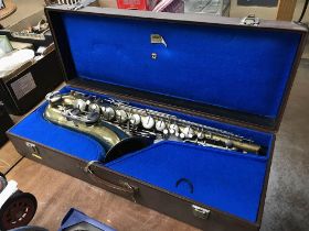 A Weltklang saxophone