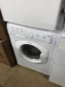 A Hotpoint 7kg washer/dryer