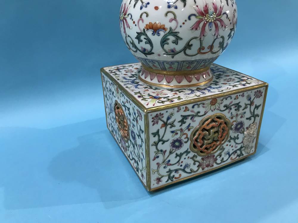 An unusual Chinese Famille Rose two handled vase, supported on a square and pierced base, mark in - Image 4 of 17