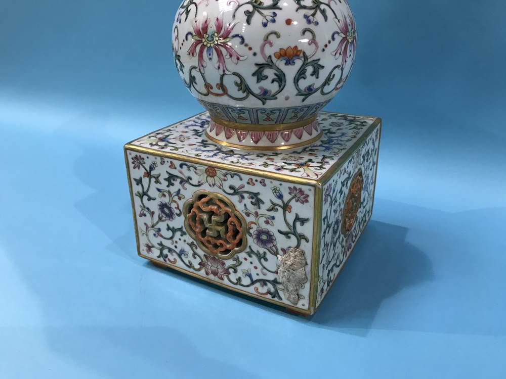 An unusual Chinese Famille Rose two handled vase, supported on a square and pierced base, mark in - Image 5 of 17