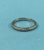 A platinum ring, 3.4g, size L