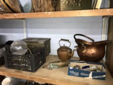 Assorted metalware and two oil lamps