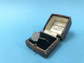 A yellow metal ring, stamped '375', with 17 stone diamond cluster, 3.3g, total ct weight 0.47g