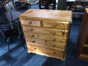 Pine chest of drawers, W 90cm