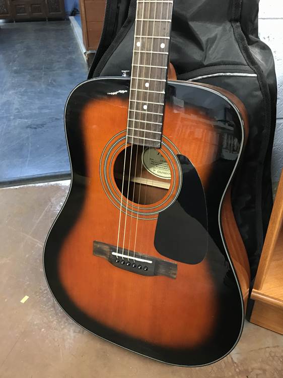 A fender acoustic guitar and case - Image 2 of 4