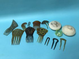 Collection of hair slides/combs etc