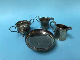 Two silver jugs and two bowls, 11 oz