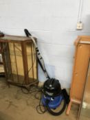 Henry Wash Vacuum cleaner for carpets and upholstery