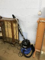 Henry Wash Vacuum cleaner for carpets and upholstery