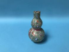 A Chinese famille verte double gourd shaped vase, marks to base, H 16cm