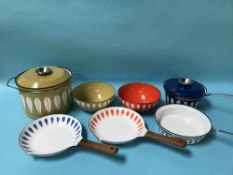 Catherineholm of Norway, set of three frying pans, two salad bowls and two lidded saucepans (7)