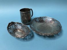 Two silver dishes and a tankard, 12oz