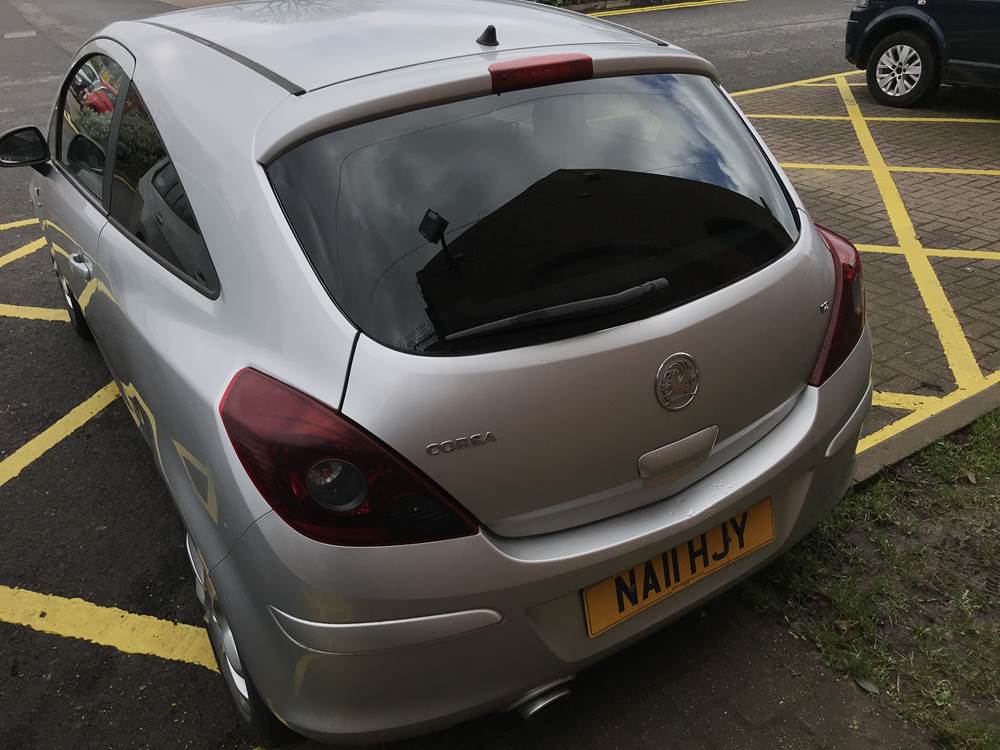 Vauxhall Corsa, silver, registered 29 March 2011, petrol, one key, no MOT, mileage stated 70,564 - Image 5 of 6