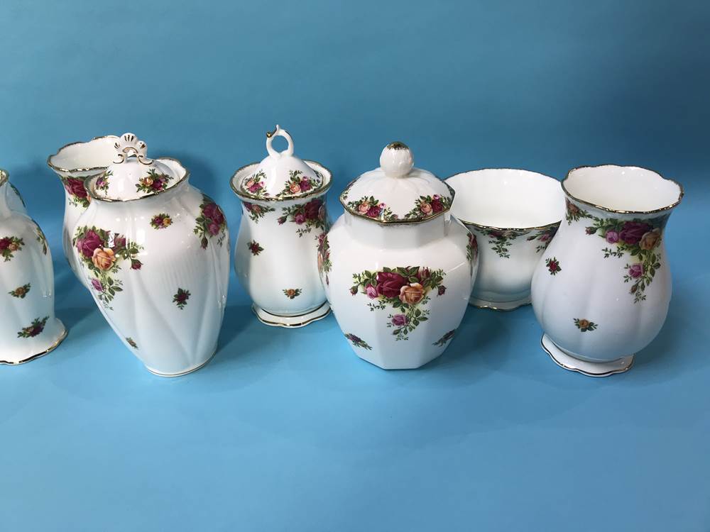 Nine Royal Albert Old Country Roses vases - Image 2 of 3