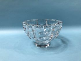 An Orrefors Simon Gate thousand windows glass bowl, D 18.5cm