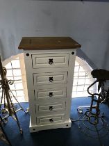 Modern narrow chest of drawers