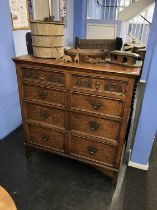 Oak chest of drawers