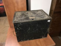 A deed box