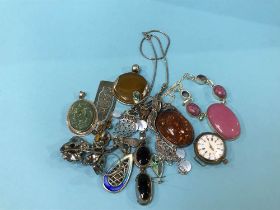 Quantity of silver jewellery etc.