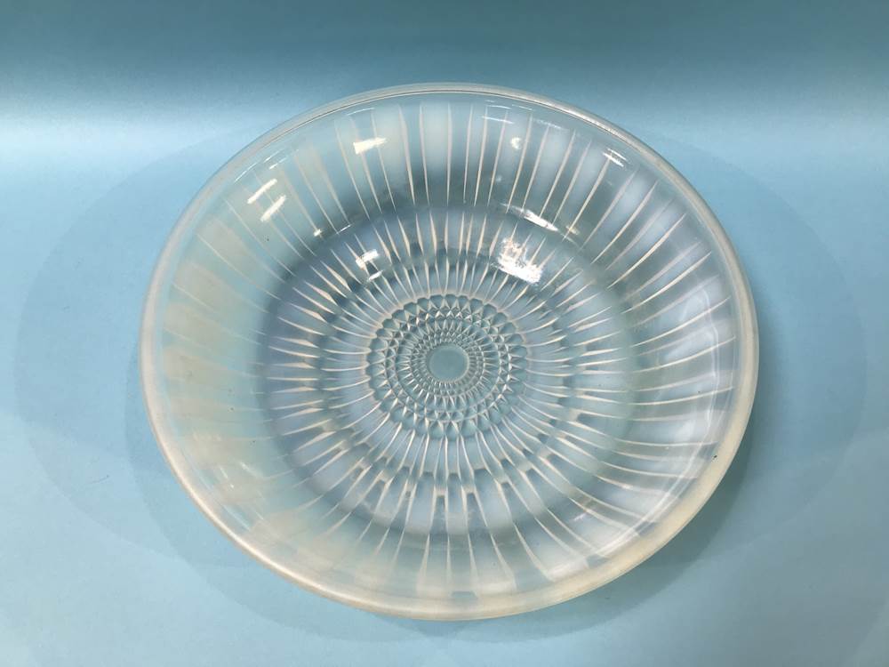 An opalescent Lalique style French circular bowl, made in France, D 30cm - Image 3 of 3