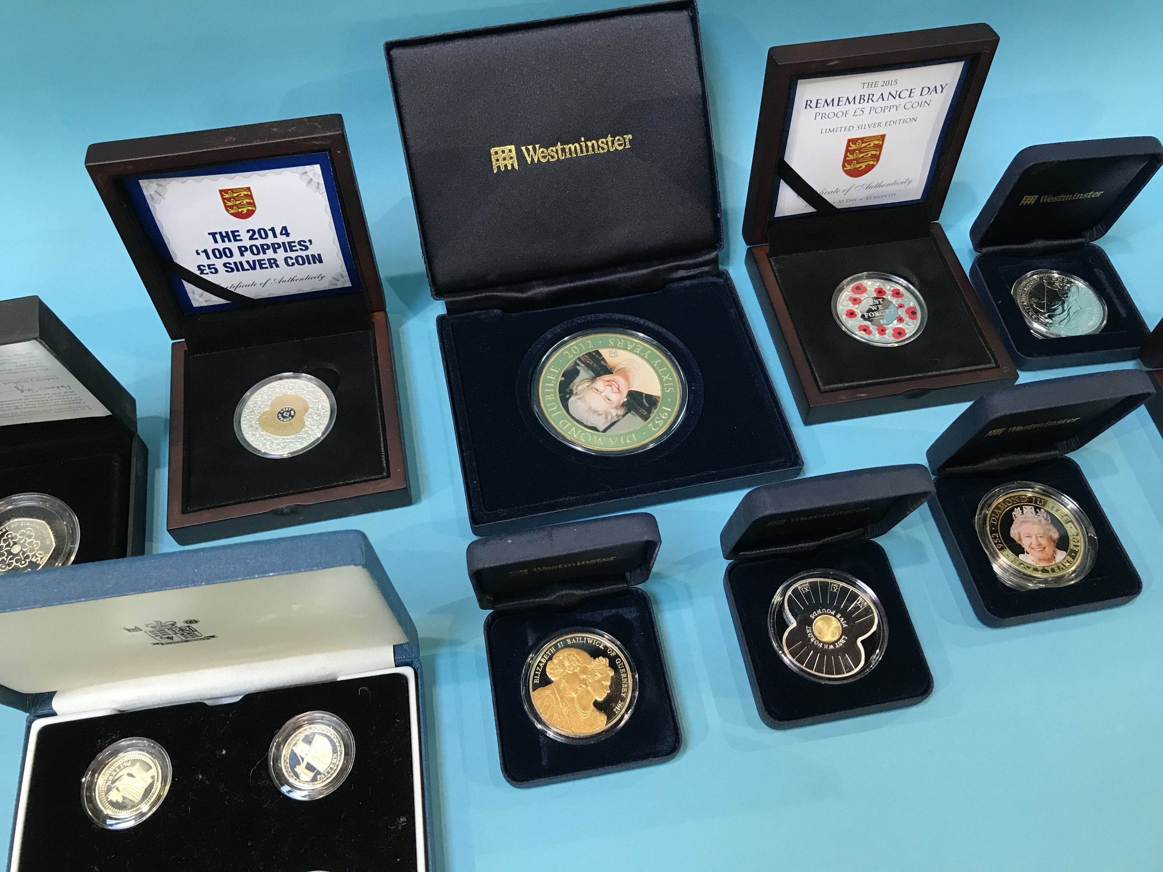 A collection of silver coins and commemoratives etc. - Image 3 of 4