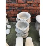 Garden statuary: Two pairs of garden planters