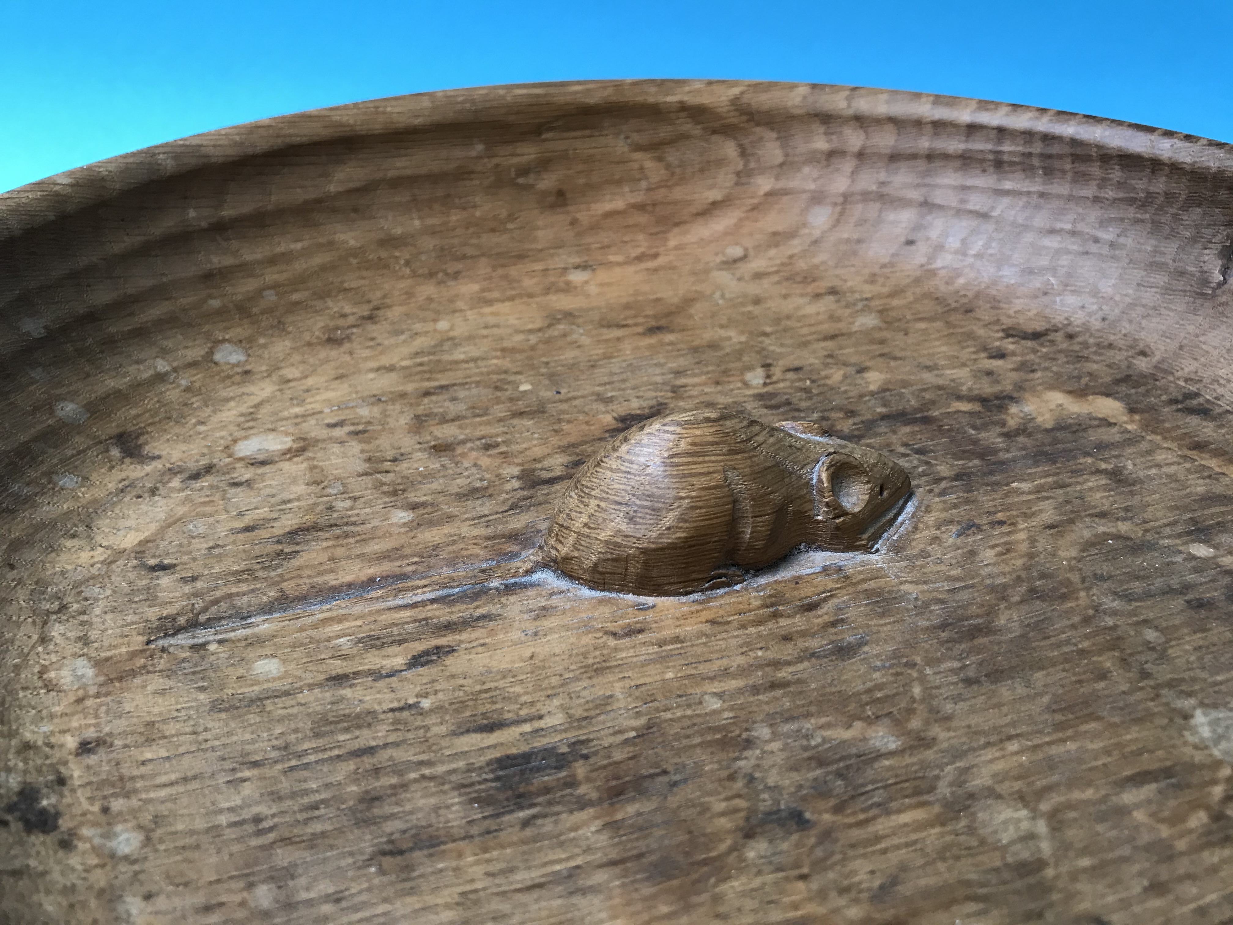 An oak Robert 'Mouseman' Thompson circular shallow bowl - Image 3 of 4