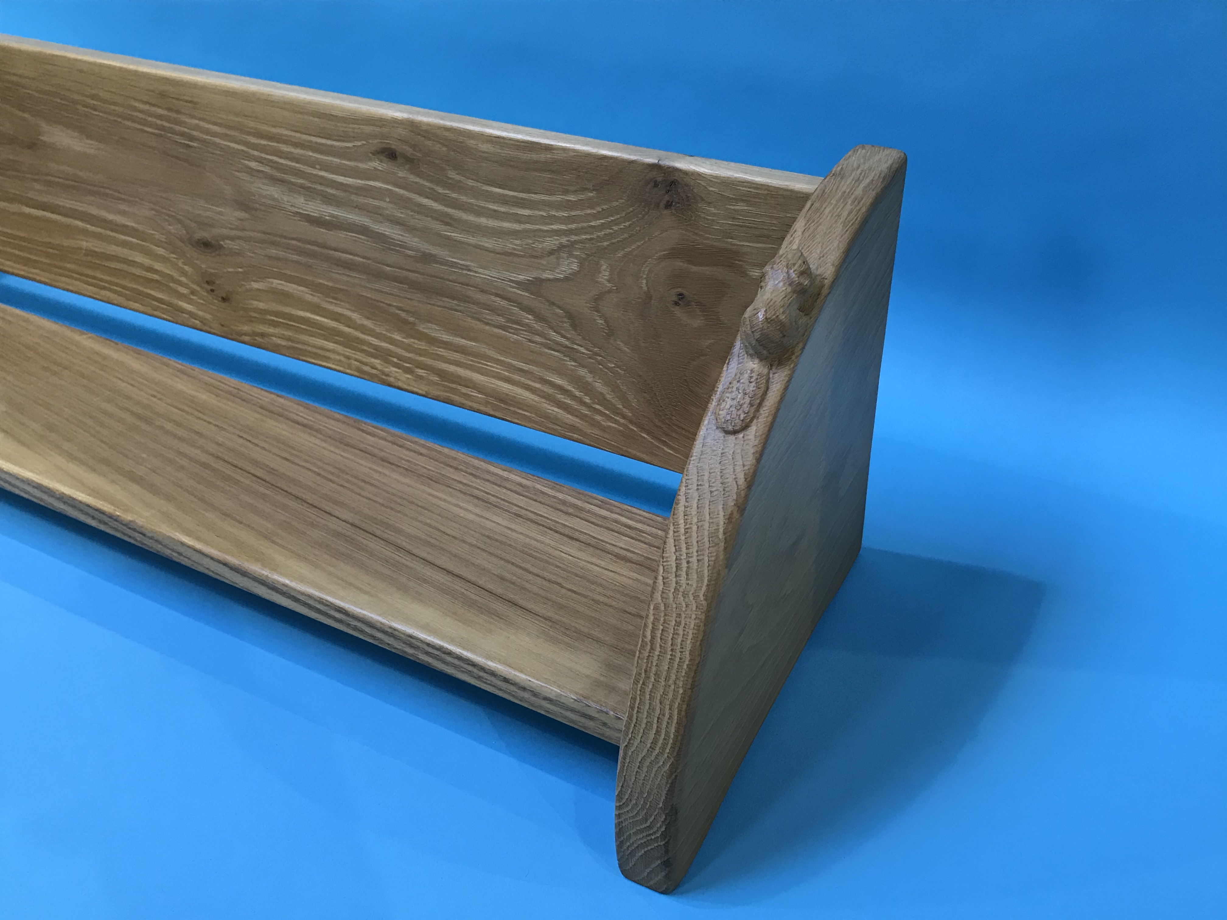 A light oak Beaverman bookstand - Image 2 of 3