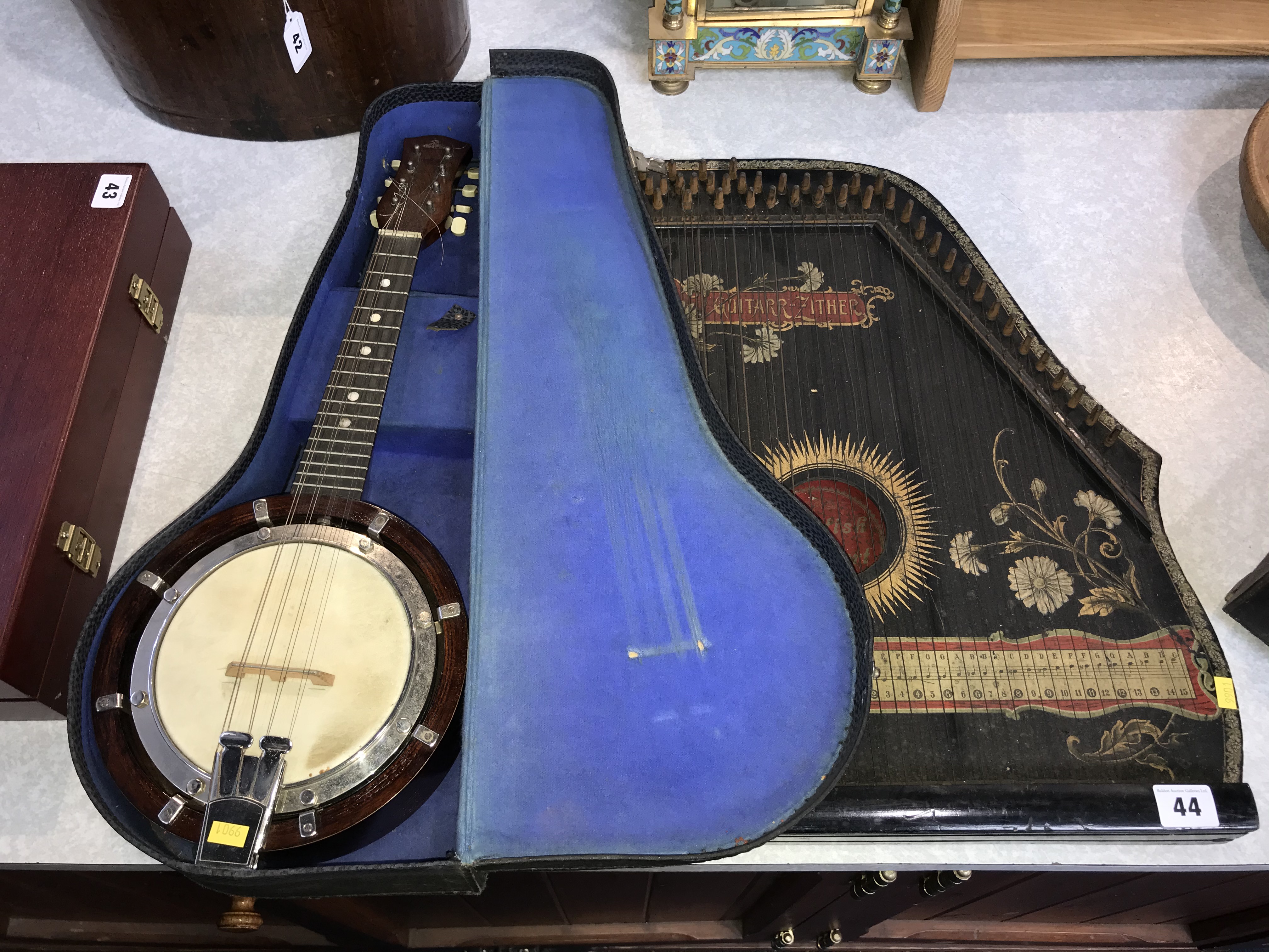A Zither and a banjo