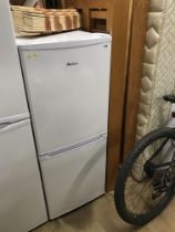 Amica fridge freezer (as new)