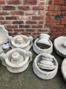 Garden statuary: Two pairs of garden planters