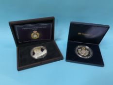 A boxed silver 5oz 'Diamond Wedding' coin, 1947-2007 and a 5oz silver 'House of Windsor