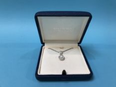 An 18ct white gold Mikimoto necklace, 7.6g