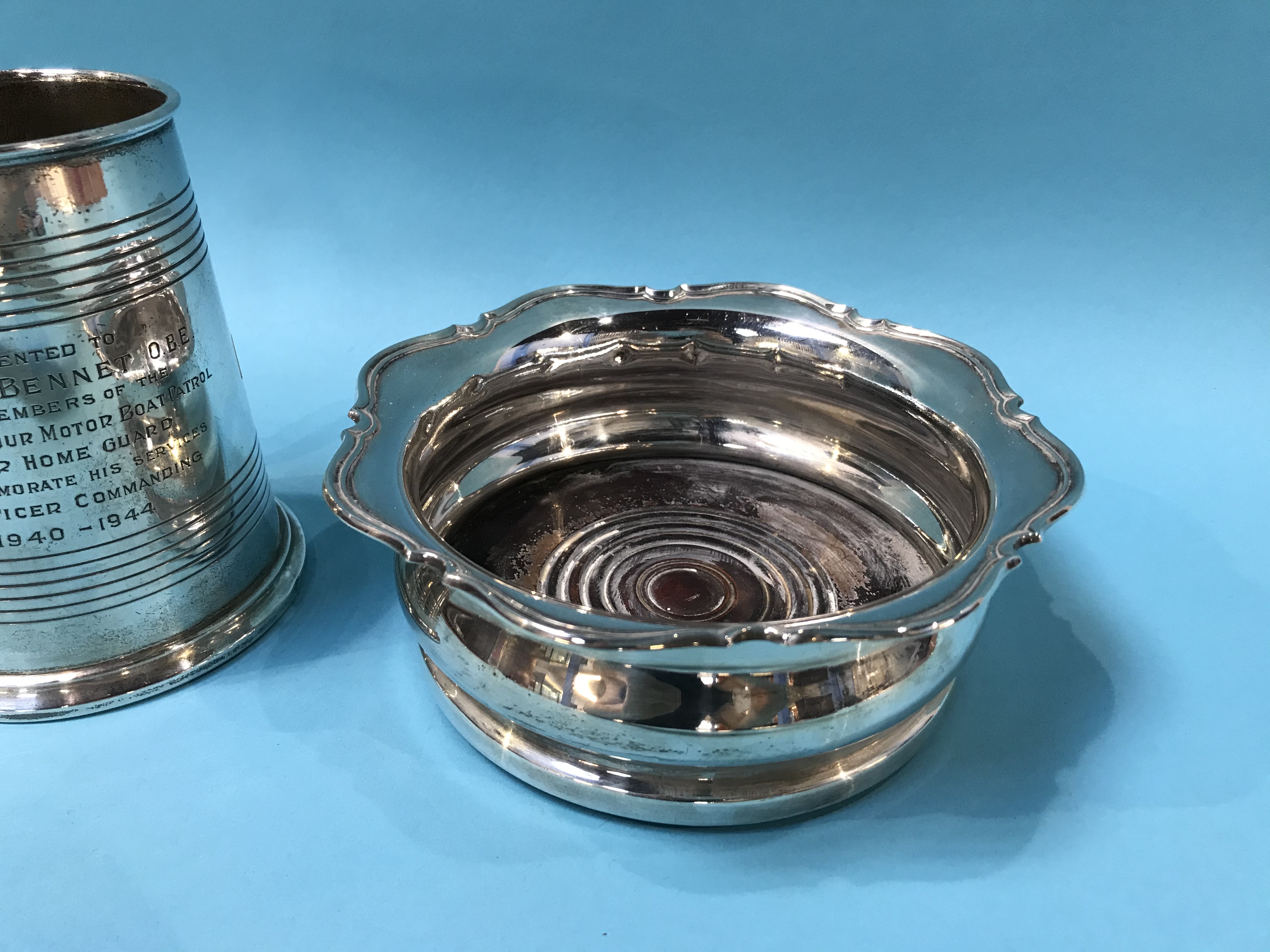 A silver tankard, 11oz and a silver wine coaster - Image 2 of 3