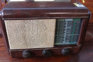 A Philco bakelite radio