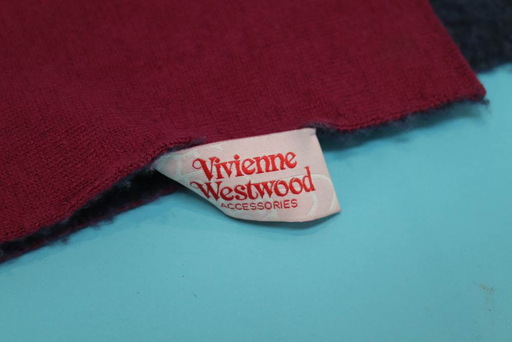 A collection of scarves including Vivienne Westwood, Paul Smith etc - Image 4 of 7