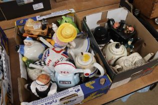 Collection of novelty teapots, in two boxes