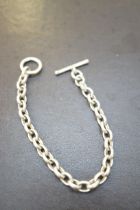 Silver t-bar bracelet