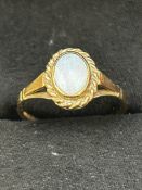 9ct gold opal ring, size M, 1.4grams