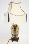 Good quality oriental style table lamp