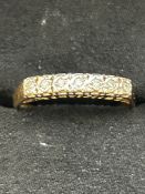 9ct gold ring with diamonds, size M, 1.7grams