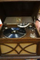 HMV wind up gramophone player - full working order