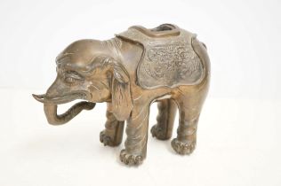 Heavy cast elephant (Bronzed) Length 26 cm