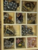 Box of various pieces of costume jewellery