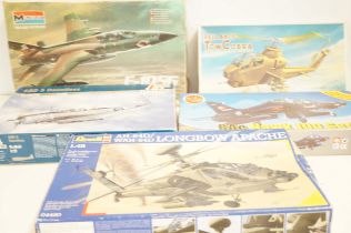 5x Aircraft Scale models