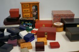 Collection of jewellery boxes to include 1 made fo
