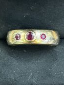 Large 9ct gold ring set with 3 rubies 16.6g Size Z