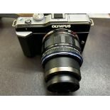 Olympus digital camera with battery's & soft case
