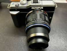 Olympus digital camera with battery's & soft case