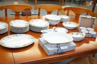 Large Wedgwood Eden dinner service